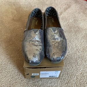 Woman’s TOMS Classic Pewter Sequins